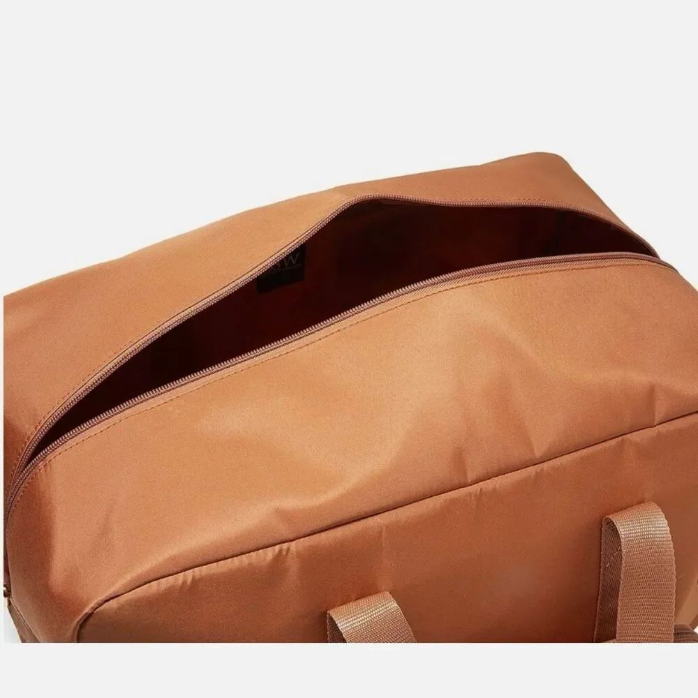Nwt Dsw The Weekender Travel Duffle Bag With Removable Sherpa Pouch Brown Large — image 5 of 8